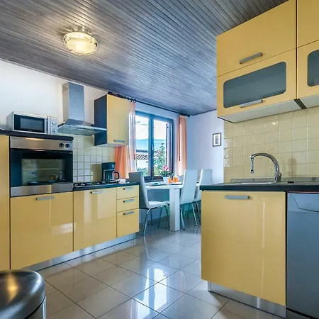 Gloria * أوباتيا